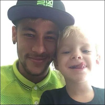 Quelle est la date de naissance de son fils ?