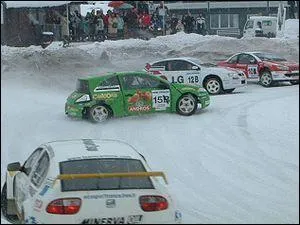 Quel est le nom de cette course automobile sur neige ?