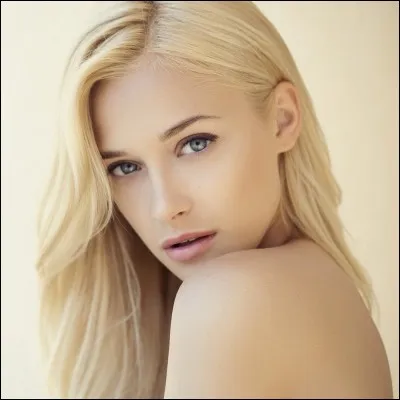 Je chante : "Pourquoi les hommes ?, Ma soeur, T'es o&ugrave; ?"Qui suis-je ?