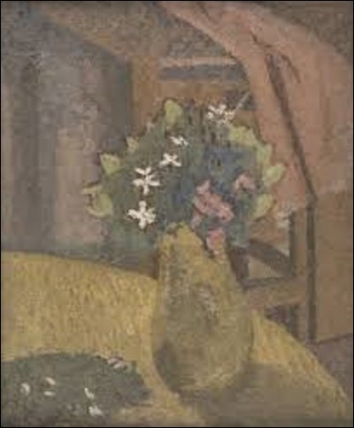 ''Vase de fleurs'' est l'œuvre d'une peintre et modèle galloise (1876-1939), peinte en 1910. Elle représente un vase de fleurs roses et blanches posé sur une table de bois où quelques pétales blancs sont tombés. Sur ce tableau réalisé sans doute chez elle, on aperçoit en arrière-plan une autre table où repose un habit rose plié. Quel est le nom de cet artiste ?