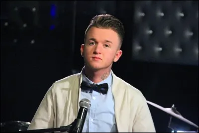 Avec qui chante-t-il "Elle" ?