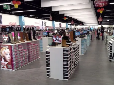 Quelle marque vend ces chaussures ?