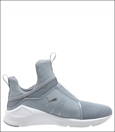 Qui a défilé pour ces chaussures ?