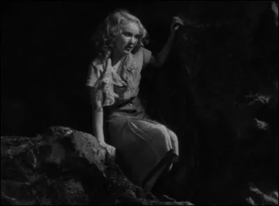 Dans quelles circonstances Ann Darrow rencontre-t-elle King Kong ?