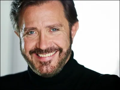 Quel réalisateur américain, prête sa voix à Yoda ?