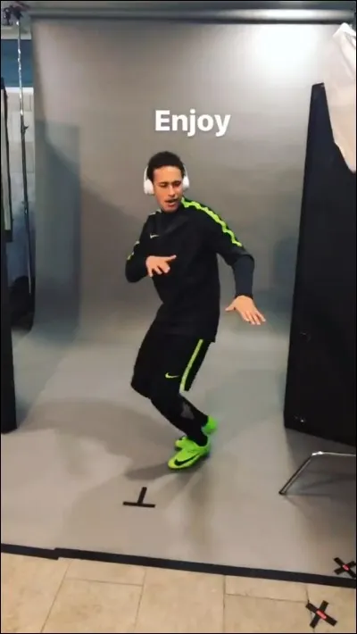 Comment appelle-t-on les fans du joueur ?