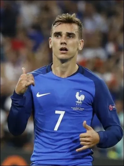 Après une interview, le joueur à cité 2 clubs français dans lesquels il pourrait aller, lesquels ?