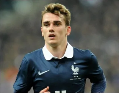 Le prénom de sa femme est :