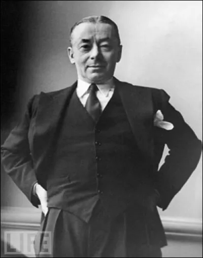Hostile aux accords de Munich, appartenant à une droite modérée, il est, en juin 1940, le dernier président du Conseil de la IIIe République avant Pétain. De qui s'agit-il ?