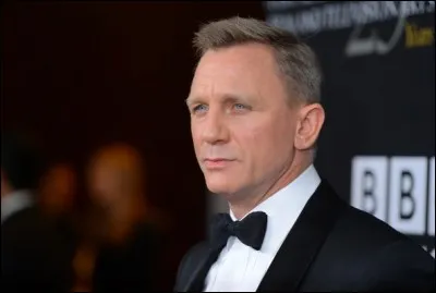 Comment s'appelle l'acteur de 007 ?