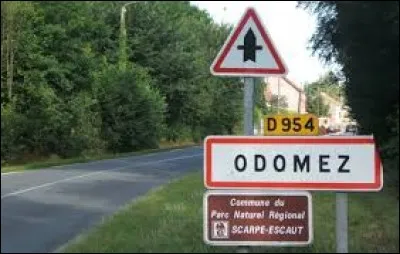 Nous sommes dans les Hauts-de-France, à l'entrée d'Odomez. Commune de l'arrondissement de Valenciennes, elle se situe dans le département ...
