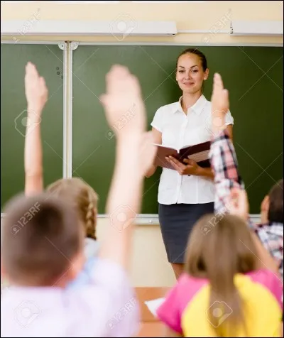 J'ai la réponse, je l'ai sur le ____ de la langue.