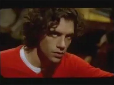 Quelle est la chanson de ce clip ?