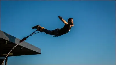 Pour les gamins des rues du 19e siècle, point de centre d'accueil, point d'Emmaus, point de repas offerts par les associations de bénévoles, seule solution, le vol et la mendicité, mais en ce qui concernait les liards (sous), le bourgeois les lâchait ...