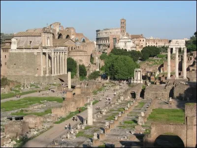 Ces jeux ont été institués à Rome à la fin du IIIe siècle avant J-C, pour obtenir la protection d'Apollon. Comment les appelle-t-on ?