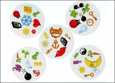 Dans quel jeu de société voit-on ces cartes ?