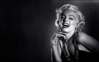 Son palmarès n'égale pas vraiment ceux des femmes précédentes, mais nous nous rappelons tous de cette chanteuse et star hollywoodienne qui décrochera entre autres le Golden Globe de la meilleure actrice dans un film musical ou une comédie en 1960. Qui est cette femme dont les circonstances de la mort restent encore aujourd'hui un mystère ?