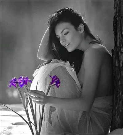 Serge Reggiani chantait "La femme qui est dans mon lit n'a plus 20 ans depuis longtemps, quelle est cette femme ?