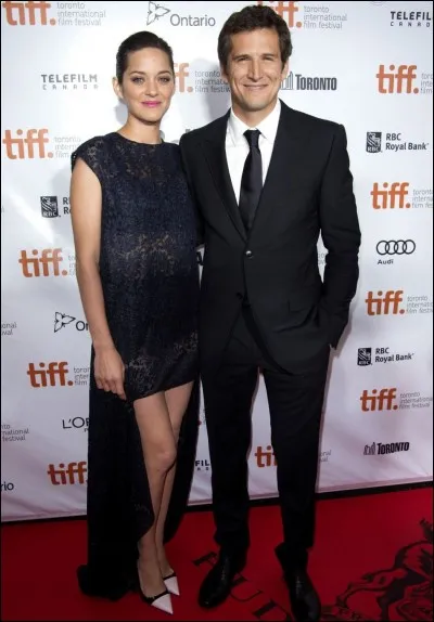 Guillaume Canet devient le compagnon de « La môme » en 2007. Il la dirigea notamment dans « Les petits mouchoirs ».