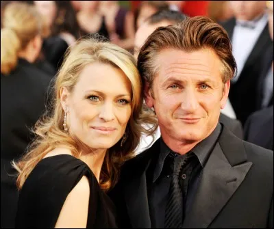 Tous les deux nous ont joué pendant des années l'air de "je t'aime moi non plus", allant de séparations en réconciliations. En 1990 Sean Penn rencontre cette actrice connue alors pour son rôle dans la série « Santa Barbara ». On l'a vue également sur grand écran, dans, notamment, « Forrest gump ».