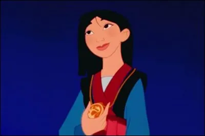 Que fait Mulan avant que les roulements de tambours annoncent la guerre ?