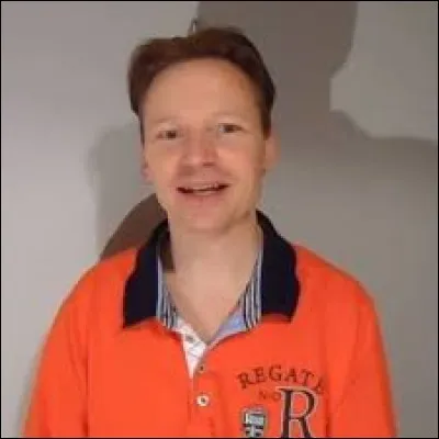 Quel youtubeur peu connu a été mis en avant grâce à une vidéo humoristique de Cyprien ?