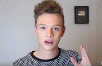 Quel youtubeur a été accusé de plagiat sur plusieurs de ses vidéos ?