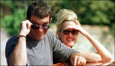 Ils formaient un couple solide et patatras, apr&egrave;s 20 ans de vie commune le t&eacute;n&eacute;breux espagnol, Antonio Banderas, se s&eacute;pare de la fille de Tippi Hedren.