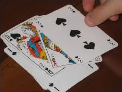 Et si nous allions en Corse pour faire une petite partie de "Bataille" (Bataille Corse) ? Non ? Combien de tentatives pourriez-vous faire avec l'As ?