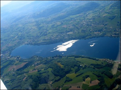 PALADRU (LAC) - Dans quel département se situe ce lac, haut lieu archéologique français, posé à mi-chemin entre Lyon et Grenoble ?
