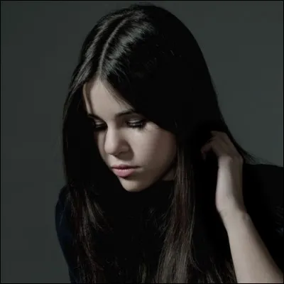 Marina Kaye - Grâce à quel titre s'est-elle fait connaître ?