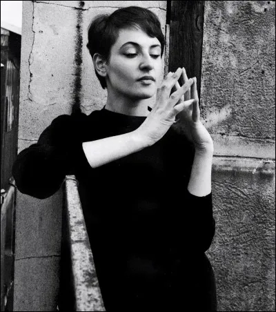 Barbara - De quelle couleur l'aigle était-il dans l'une de ses chansons ?