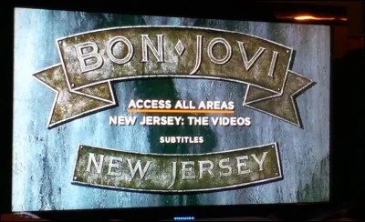 La tournée New Jersey est l'une des plus grandes tournées mondiales de l'histoire du hard rock avec 240 dates de concerts dans 22 pays.
Combien de temps a-t-elle duré ?