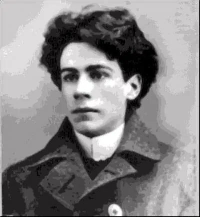 LITT. et POSIE. mile Nelligan est un: