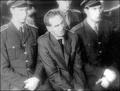 Le troisième grand procès se déroule à Prague en 1952. Qui en est l'accusé ?