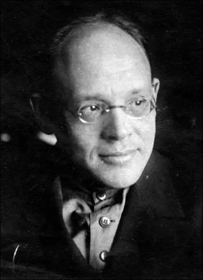 Isaac Babel était un écrivain soviétique, auteur de nombreuses nouvelles et pièces de théâtre. Dénoncé par Iéjov, il est arrêté et fusillé en janvier 1940. Pour quelle raison a-t-il été dénoncé ?