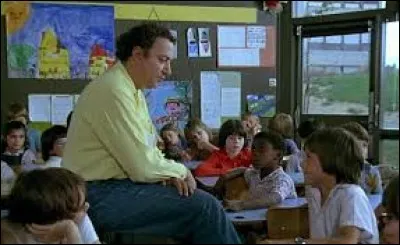 Qui incarne Gérard Barbier un vendeur qui devient instituteur dans le film "Le Maître d'école" sorti en 1981 ?