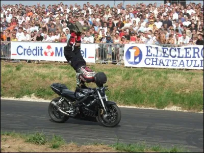 Quelle est cette moto ?