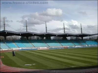 Dans quelle ville ce stade est situ ?