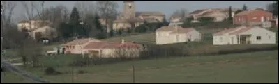 Nous retournons en Occitanie, où nous nous rendons à Saint-Grégoire. Commune de l'aire urbaine Albigeoise, elle se situe dans le département ...