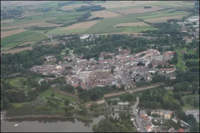 QUESNOY (LE) - Dans quelle région administrative se situe cette commune du département du Nord ?