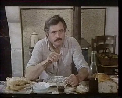 Quel est ce film de François Périer, avec Victor Lanoux et Jean Carmet ?