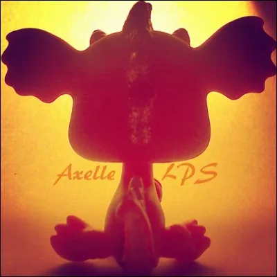 À quelle Youtubeuse ce logo LPS appartient-il ?