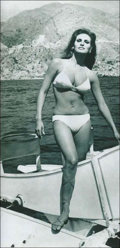 Elle gagna quelques titres dans des concours de beauté et fut mannequin avant d'embrasser la carrière de comédienne. On la vit dans « Les ogresses », « Le voyage fantastique », « Barbe bleue » «  Bandolero » ou « L'animal ».