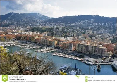 Dans quel pays se situe la ville de Port-Gentil ?