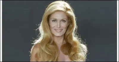 Dalida a chanté ''Tant d'amour du printemps'' . Dans quel quartier de Paris habitait-elle ?
