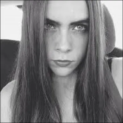 Sur cette photo, s'agit-il d'un sosie ou de la vraie personne ?