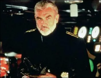 Dans ce c�l�bre film Sean Connery interpr�te le commandant d'un submersible sovi�tique nomm� ...