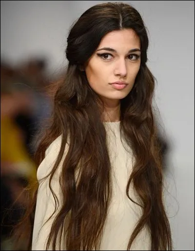Tes cheveux sont...