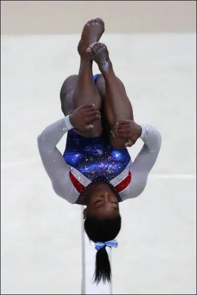 Quelle la gymnaste cette équipe qui a été première au sol à Rio en 2O16 ?